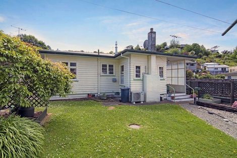 Photo of property in 100 Toi Toi Street, Toi Toi, Nelson, 7010