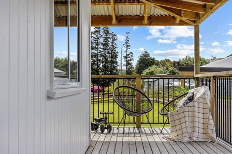 Photo of property in 972 Kahikatea Flat Road, Waitoki, 0871