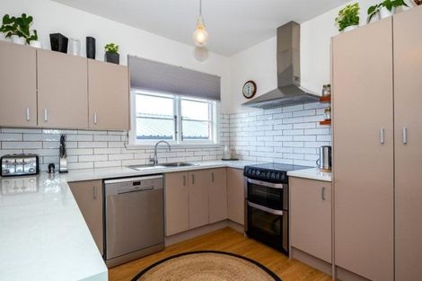 Photo of property in 98a Avenue Road, West End, Timaru, 7910