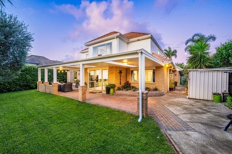 Photo of property in 15 Burnaston Court, Dannemora, Auckland, 2016