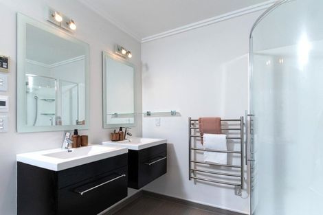 Photo of property in 12 Holbrook Way, Westmorland, Christchurch, 8025