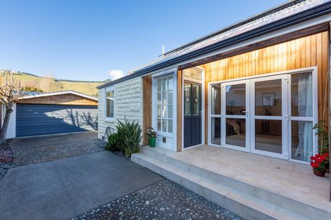 Photo of property in 31 Hardwicke Street, Sumner, Christchurch, 8081