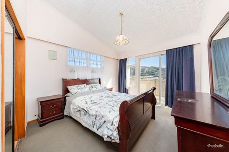 Photo of property in 6 Ash Grove, Ranui, Porirua, 5024