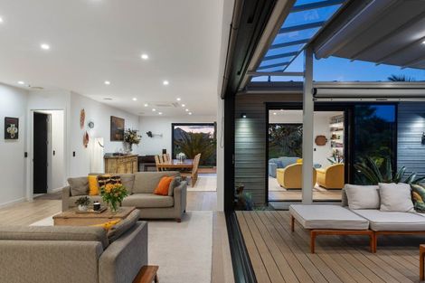 Photo of property in 15 Forstera Way, Papamoa Beach, Papamoa, 3118