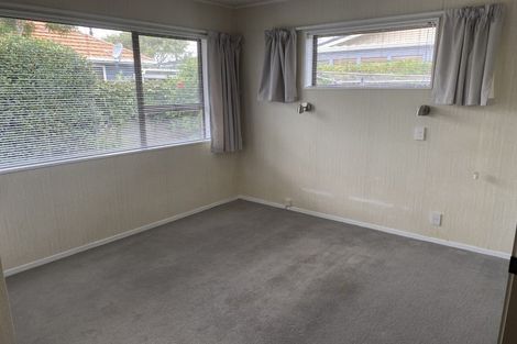 Photo of property in 1/6 Holsworthy Road, Lower Vogeltown, New Plymouth, 4310