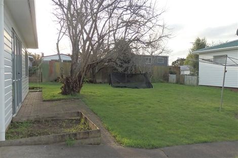 Photo of property in 52 Wedgwood Avenue, Mangere East, Auckland, 2024