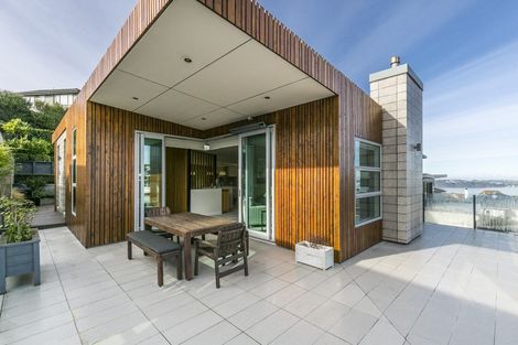 Photo of property in 7 Lakshmi Place, Khandallah, Wellington, 6035