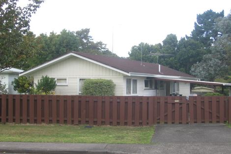 Photo of property in 29 Totaravale Drive, Totara Vale, Auckland, 0629