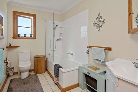 Photo of property in 65 Hampden Street, Picton, 7220