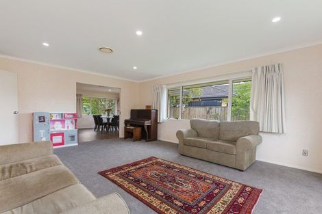Photo of property in 158 Ruapehu Drive, Fitzherbert, Palmerston North, 4410