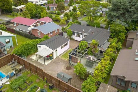 Photo of property in 10 Barron Crescent, Fenton Park, Rotorua, 3010