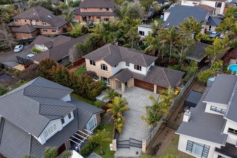 Photo of property in 23 Laurel Oak Drive, Schnapper Rock, Auckland, 0632