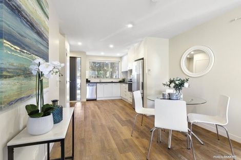 Photo of property in 11/2 Stone Street, Miramar, Wellington, 6022