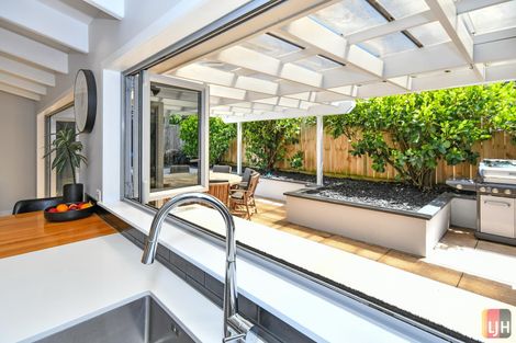 Photo of property in 44 Rushgreen Avenue, Pahurehure, Papakura, 2113