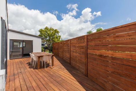 Photo of property in 4 Riverside Drive, Waiuku, 2123