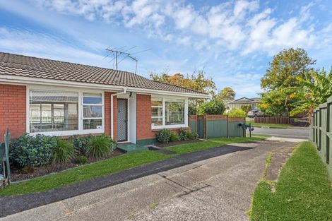 Photo of property in 1/14 Stanniland Street, Sunnyhills, Auckland, 2010