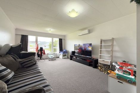 Photo of property in 14 Ruthven Road, Wainuiomata, Lower Hutt, 5014