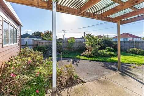 Photo of property in 39 Winchester Street, Levin, 5510