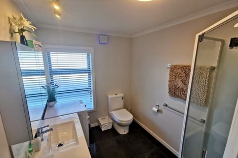 Photo of property in 27a Matai Street, Waikanae, 5036