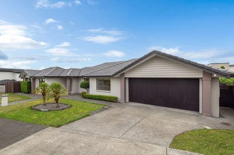 Photo of property in 94 Oakway Drive, Schnapper Rock, Auckland, 0632