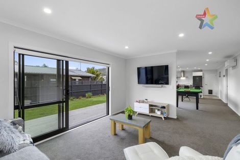 Photo of property in 428a Stokes Valley Road, Stokes Valley, Lower Hutt, 5019