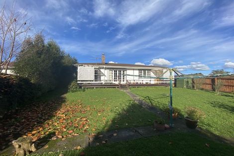 Photo of property in 15 Holdsworth Avenue, Trentham, Upper Hutt, 5018