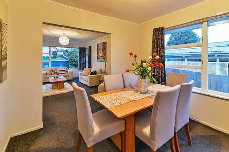 Photo of property in 39 Hobart Crescent, Wattle Downs, Auckland, 2103