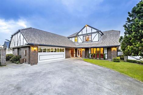 Photo of property in 6 Chica Place, Conifer Grove, Takanini, 2112