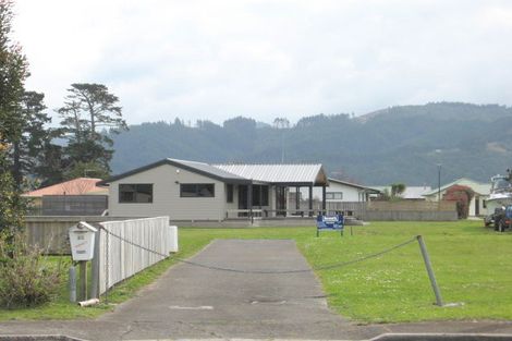 Photo of property in 25 Endeavour Close, Whitianga, 3510