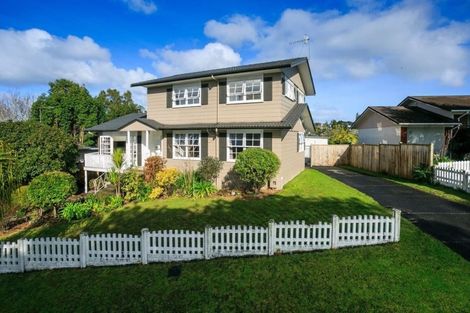 Photo of property in 54 Normanton Street, Glenfield, Auckland, 0629