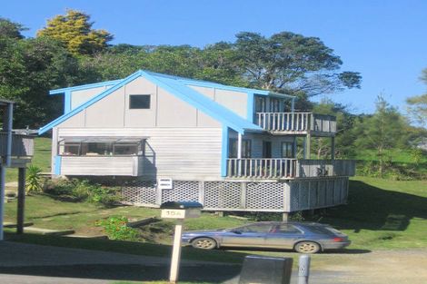 Photo of property in 15a Centennial Drive, Whitianga, 3510