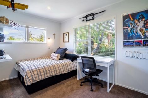Photo of property in 109 East Coast Road, Castor Bay, Auckland, 0620