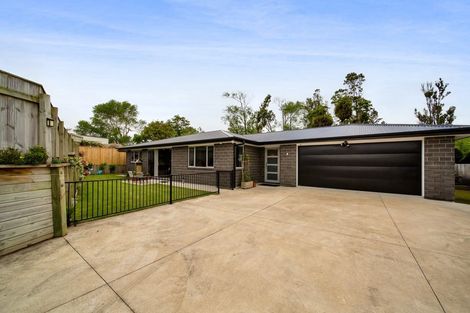 Photo of property in 8 Garrett Drive, Whalers Gate, New Plymouth, 4310