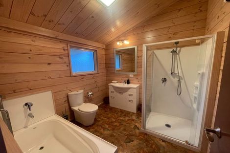 Photo of property in 37 Benmore Place, Glenorchy, 9372