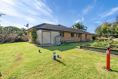 Photo of property in 10 Urutawa Drive, Kerikeri, 0230