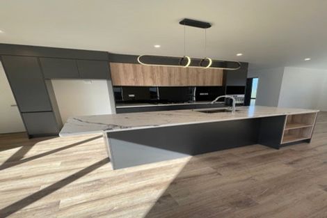 Photo of property in 4 Celestial Crescent, Orewa, 0931