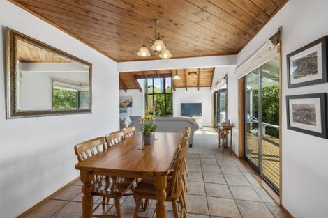 Photo of property in 2/85 Castor Bay Road, Castor Bay, Auckland, 0620