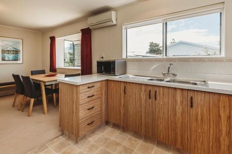Photo of property in 2/47 Gilbert Street, New Plymouth, 4310