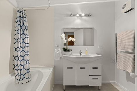 Photo of property in 34b Tanner Street, Havelock North, 4130