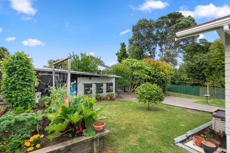 Photo of property in 25 Corinna Street, Welcome Bay, Tauranga, 3112