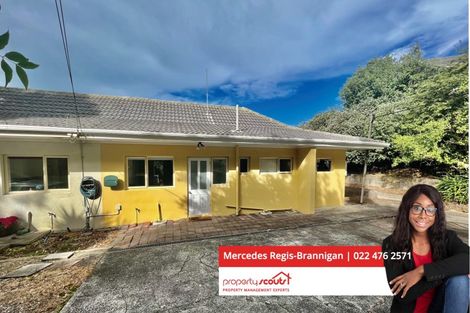 Photo of property in 2/22 Chivalry Road, Glenfield, Auckland, 0629