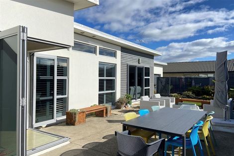 Photo of property in 17 James Hight Drive, Halswell, Christchurch, 8025