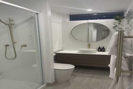 Photo of property in 26/73 Princes Street, Northcote Point, Auckland, 0627