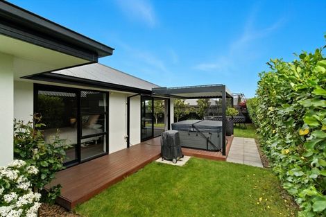 Photo of property in 7 Derek Anderson Place, Halswell, Christchurch, 8025