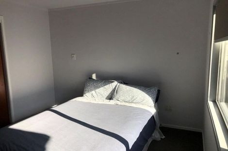 Photo of property in 2/8 Putney Place, Ranui, Auckland, 0612