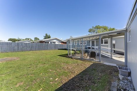 Photo of property in 42 Robinson Crescent, Westbrook, Palmerston North, 4412