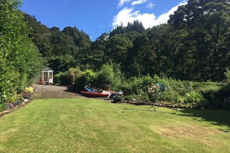 Photo of property in 16 Morepork Lane, Waipori Falls, Outram, 9073