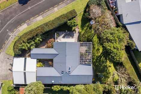 Photo of property in 21 The Crescent, Waihi Beach, 3611