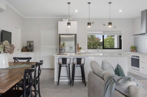 Photo of property in 7 Vantage Place, Omokoroa, 3114