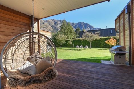 Photo of property in 29 Mathias Terrace, Arthurs Point, Queenstown, 9371